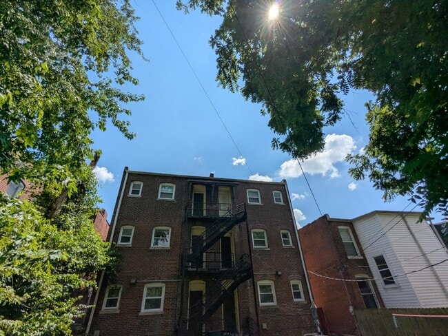 Building Photo - 3911 Castleman Ave