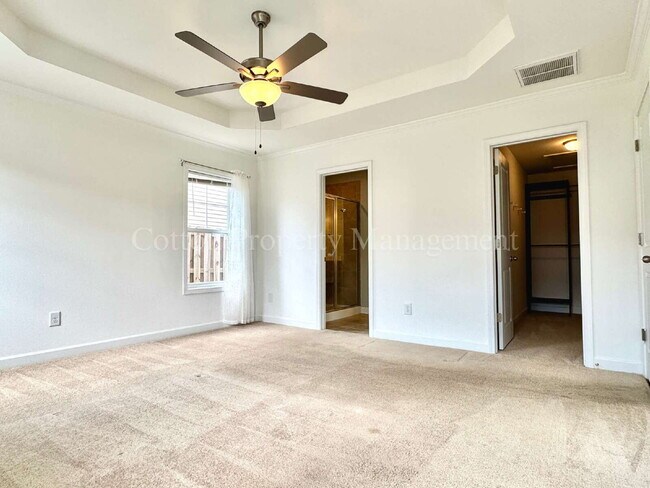 Building Photo - 5283 Vespar Ct