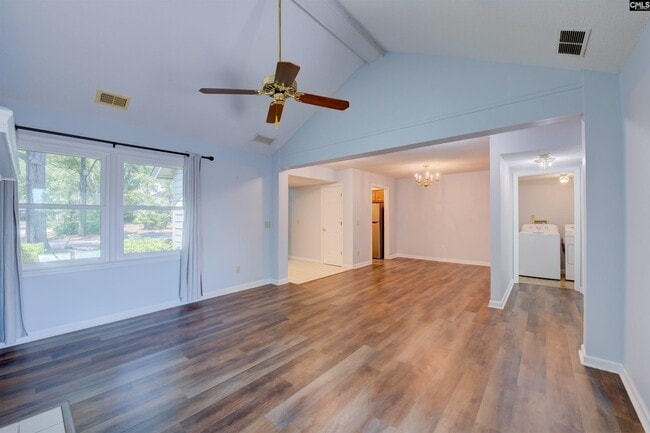 Building Photo - 106 Huntcliff Dr