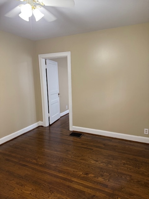 Building Photo - Charming cottage like home in wedgewood-ho...