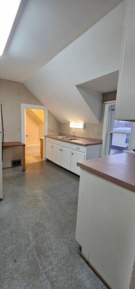 Kitchen - 368 Court St