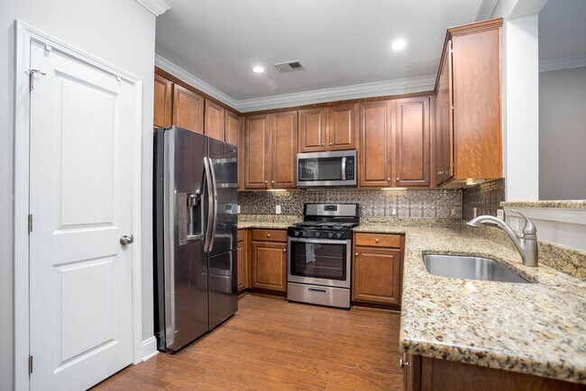 Building Photo - 1710 Restoration Ct