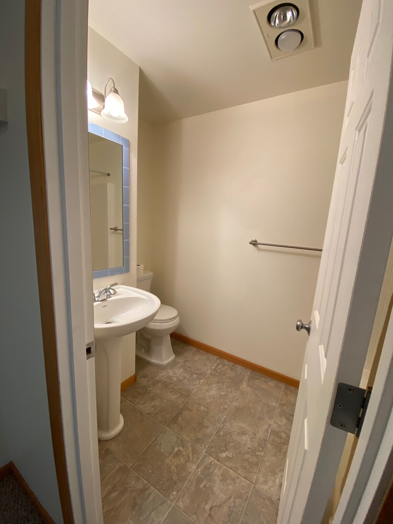Downstairs Bath 2 - 425 SE Shell Ave