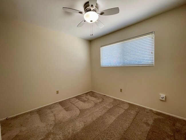 Building Photo - Gorgeous 4 Bedroom 2 Bathroom Home in Bonita!