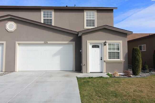 Primary Photo - 3 Bed/2.5 Bath Kennewick Townhouse