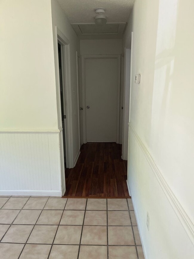 Building Photo - 2 BR 1 BA House in Buchanan VA