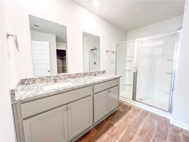Building Photo - 408 Coconut Dr