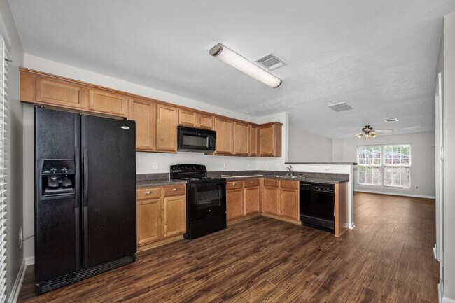 Building Photo - 340 Stewarts Landing Cir