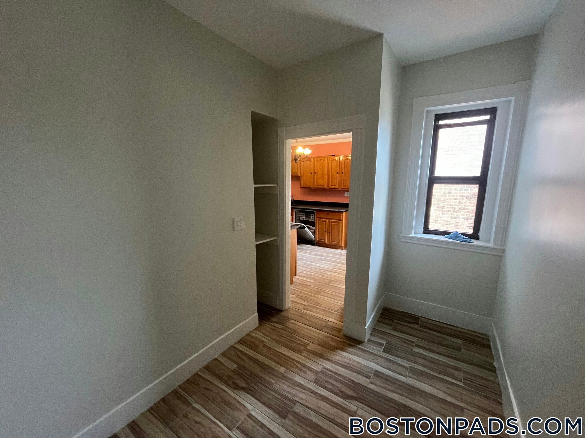 Building Photo - 12 Glenville Ave