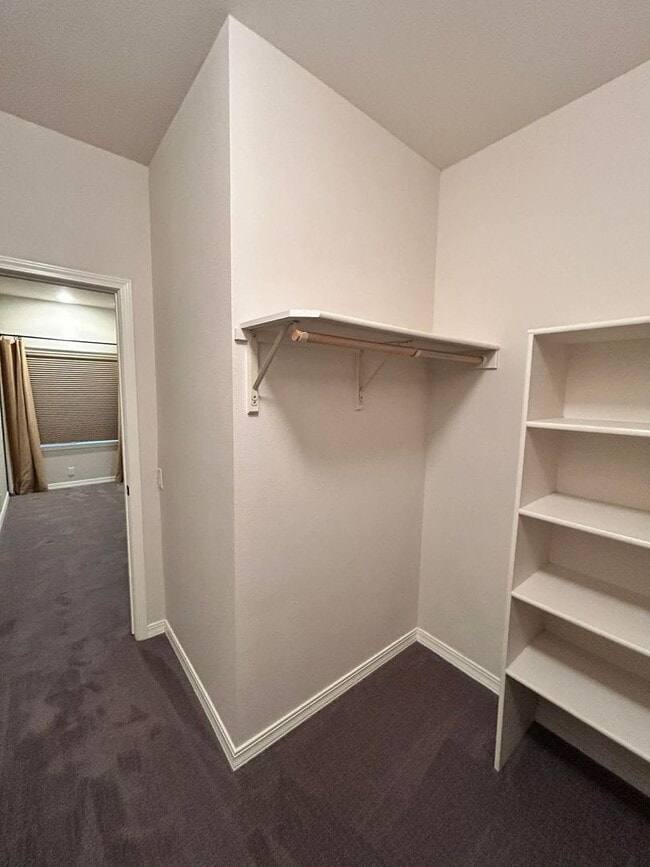 Building Photo - Modern 2-Bedroom Condo with Loft & 2 Car Garage!