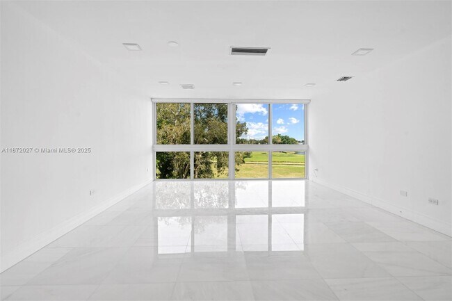 Building Photo - 6795-6793 Brookline Dr