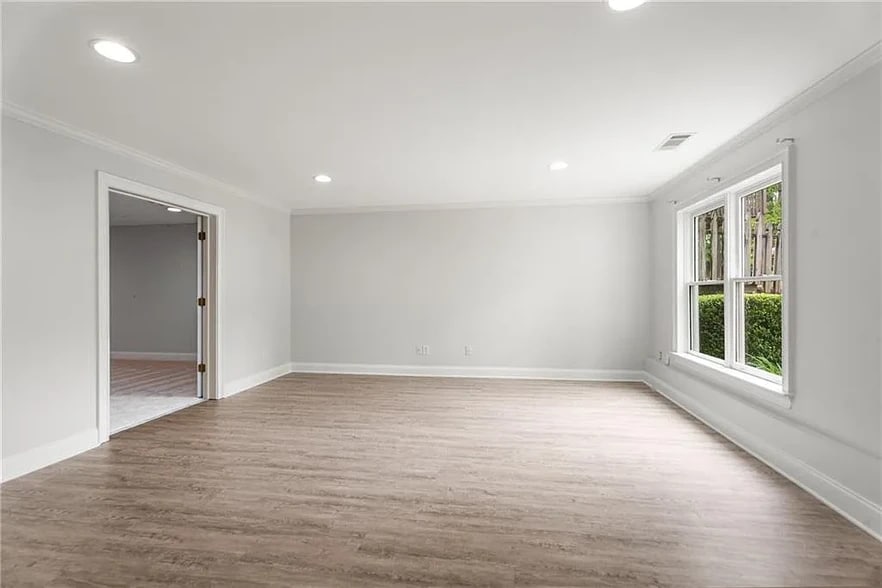 Building Photo - 710 Glen Royal Dr