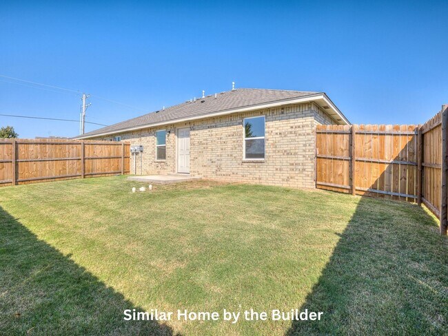 Building Photo - Charming 3-Bed in Yukon - Move-In Ready
