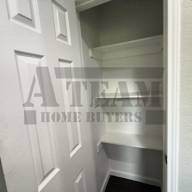 Building Photo - Beautiful 2 Bedroom 1 Bathroom for rent in Kaufman!