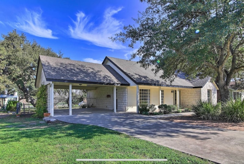 Building Photo - 116 E Evergreen St