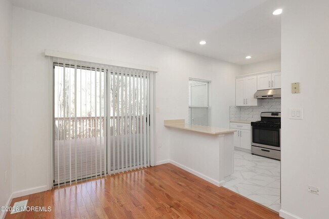 Building Photo - 154 Yarmouth Ct