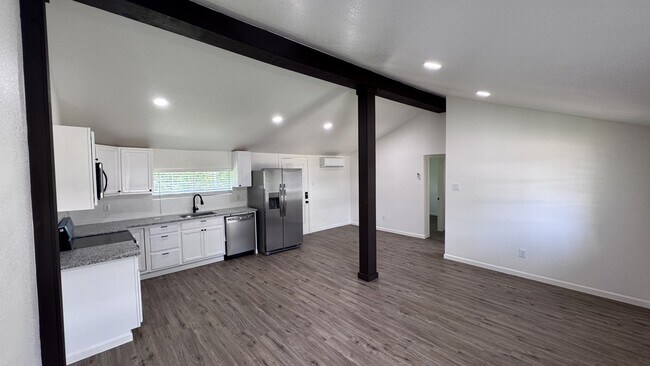 Building Photo - 110 Rabe Rd