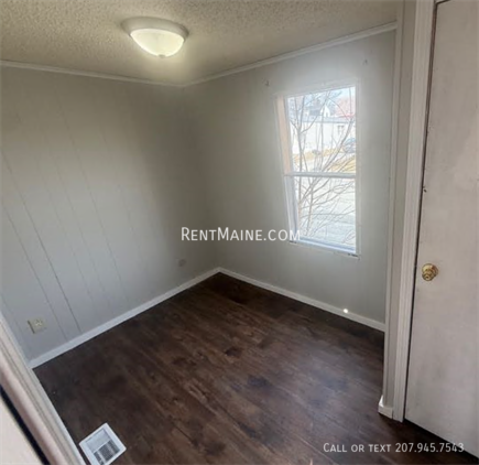 Building Photo - 24 Morton Ave