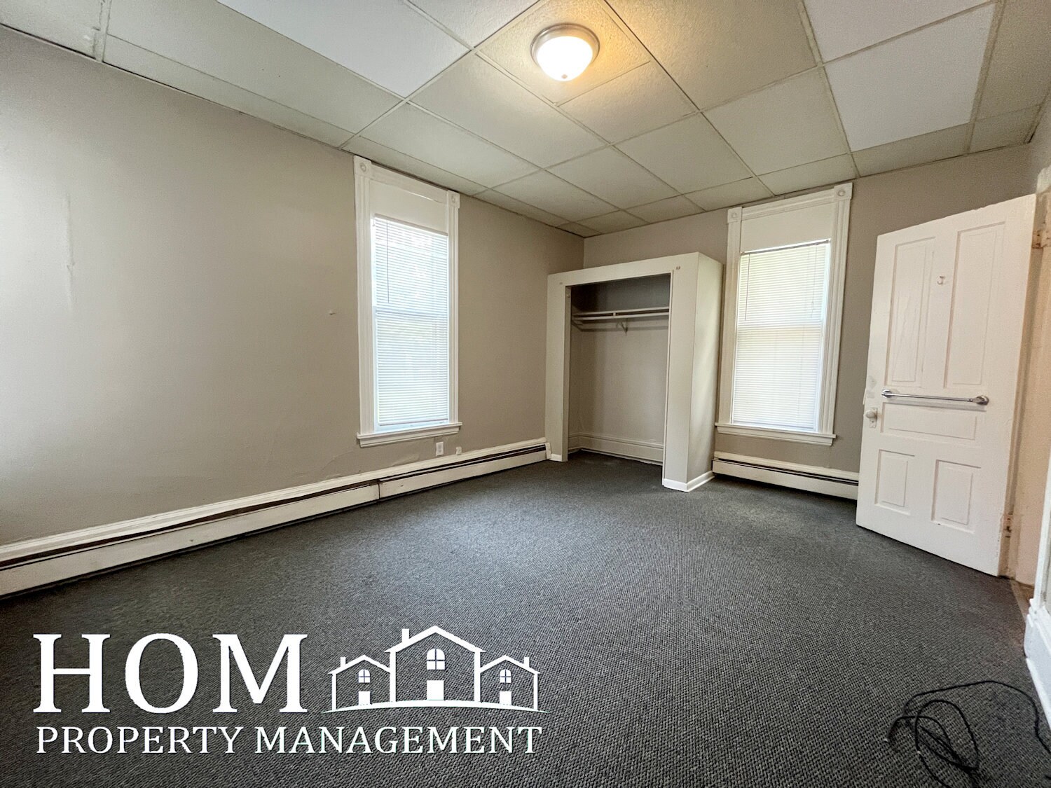 Building Photo - 229 Center St