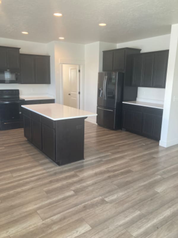 Building Photo - 2131 E 970 N