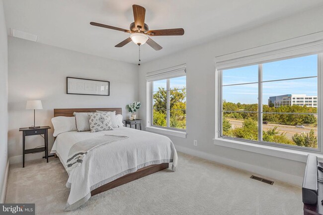 Building Photo - 4810 Garden View Ln