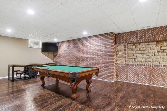 Building Photo - 9312 Nicholas Ln