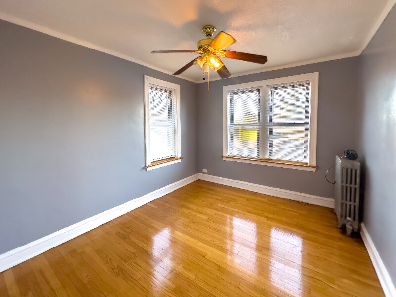 Building Photo - 1553 W 83rd St