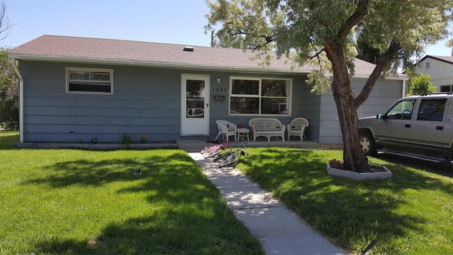 Building Photo - 1527 Fetterman Ave