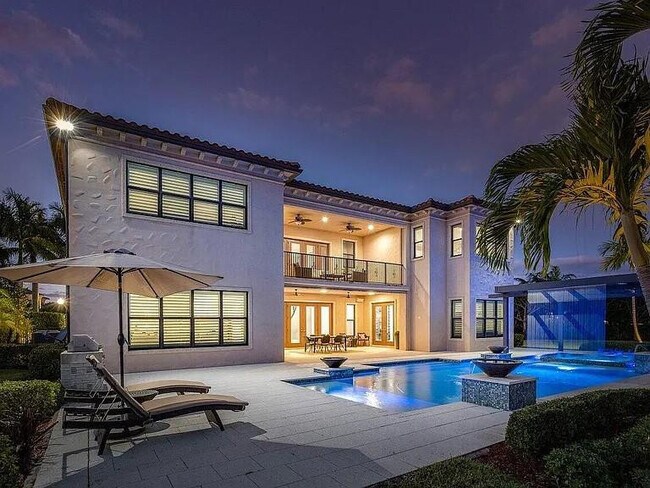 Building Photo - 17511 Cadena Dr