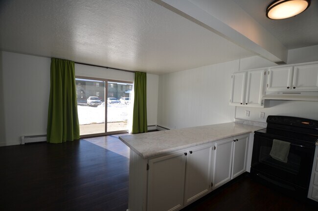 Building Photo - 763 Straight Creek Dr