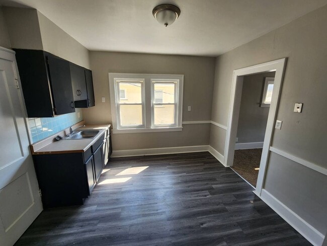 Building Photo - 2793 E 125th St