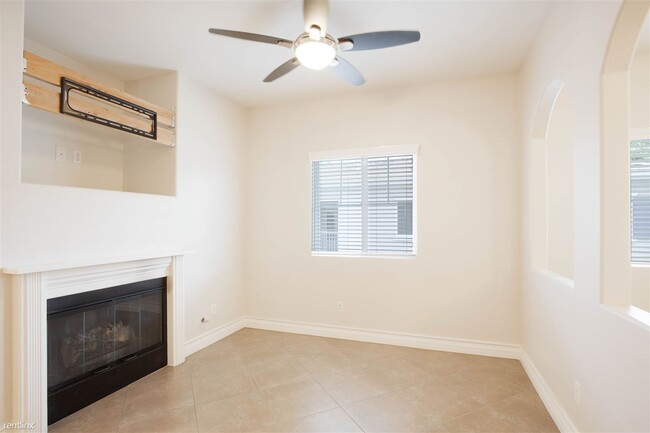 Building Photo - 1 br, 1 bath Condo - 26444 Arboretum Way U...