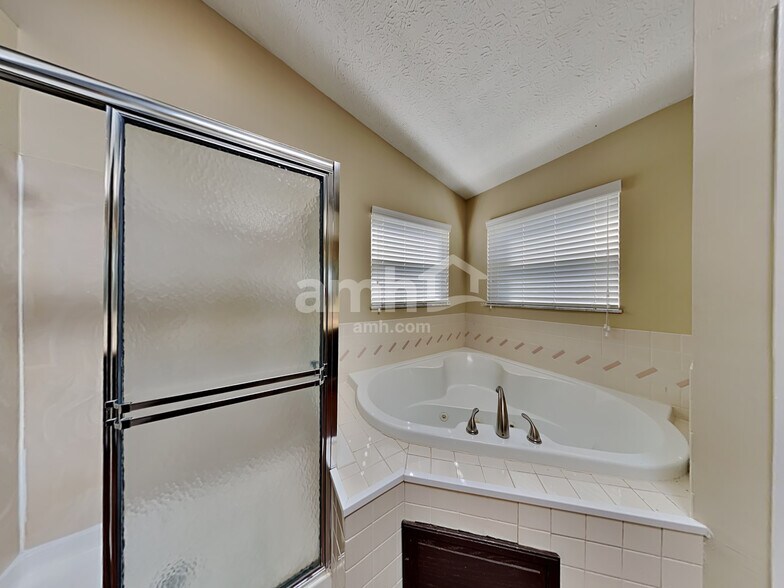 Building Photo - 1466 Cinnamon Dr