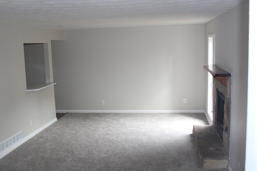 Building Photo - 1386 Williamsburg Ln