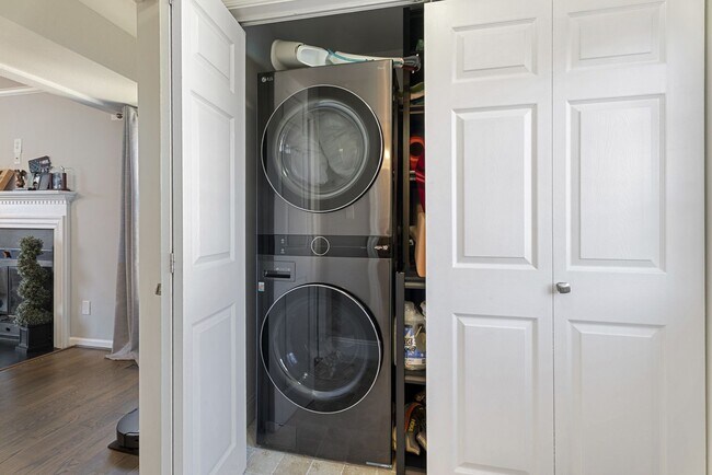 Building Photo - 3100 Franklin St