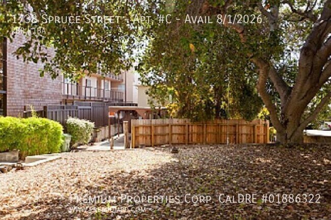 Building Photo - 1738 Spruce St