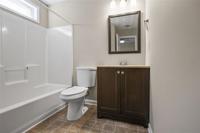 Building Photo - 1442 Glenover Cir