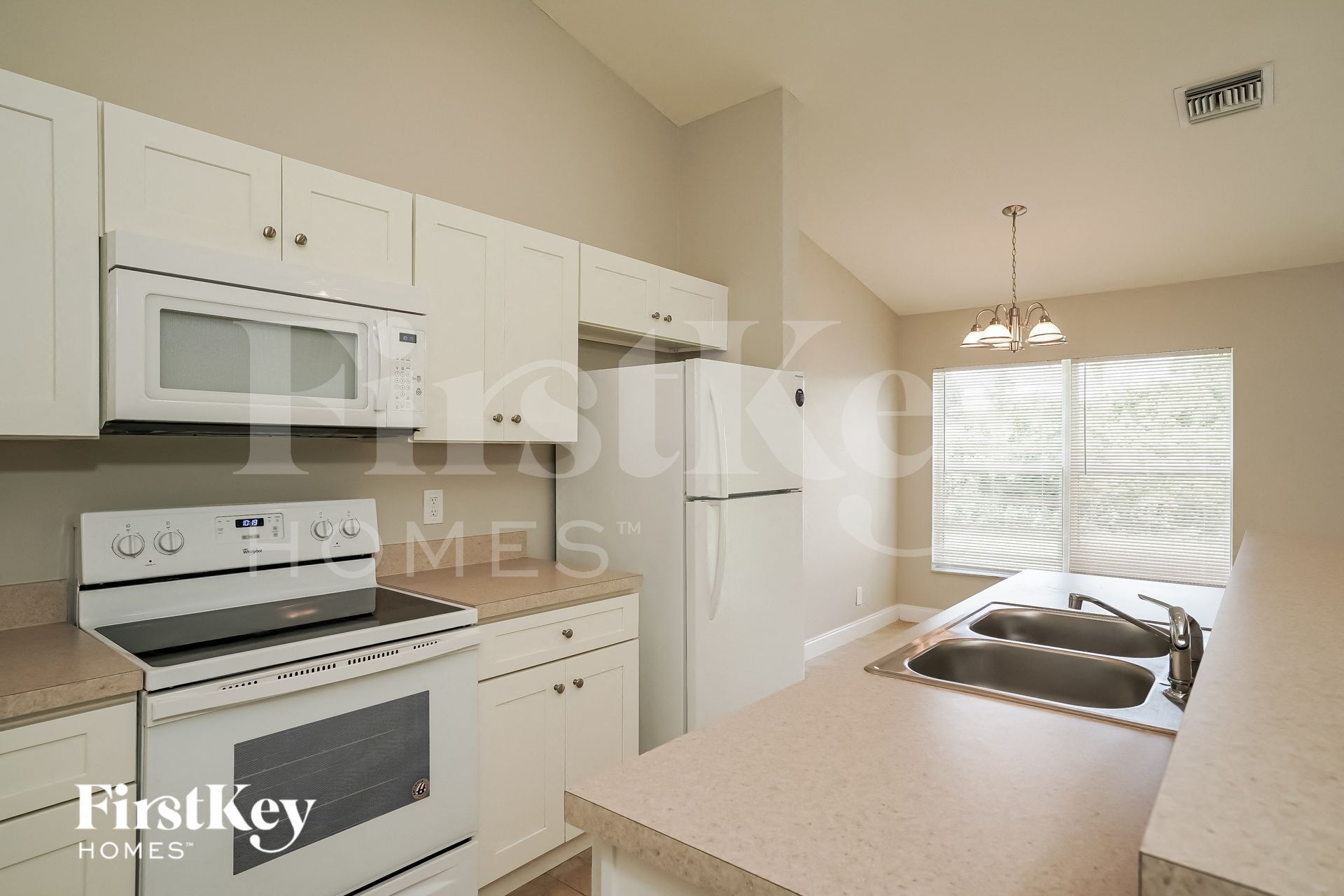 Building Photo - 3215 41st St SW