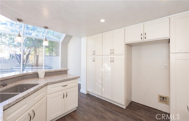 Building Photo - 29 Almeria