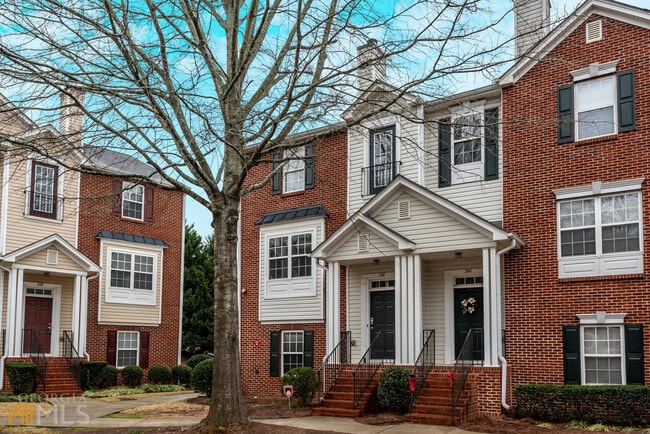 Primary Photo - 246 Village Square Dr