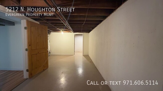 Building Photo - 5212 N Houghton St