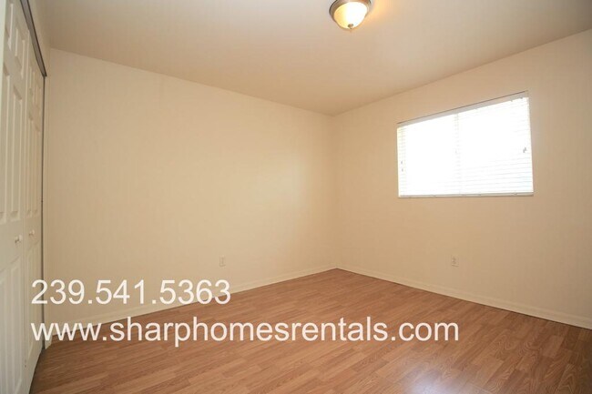 Building Photo - 1816 SW 38th Terrace