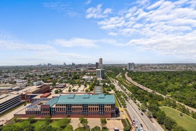 Building Photo - 1711 Allen Pkwy