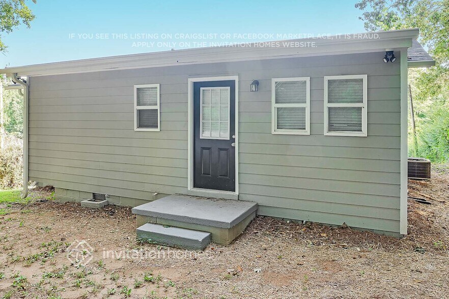 Building Photo - 2966 Flat Shoals Rd