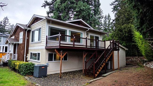 Building Photo - 11734 82nd Ave NE