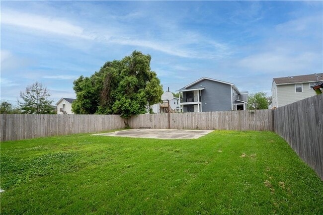 Building Photo - 6228 Waldo Dr