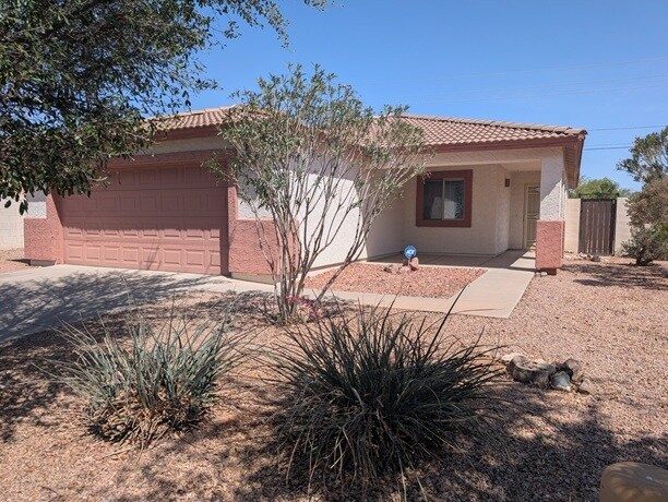 Building Photo - 1204 W Prior Ave