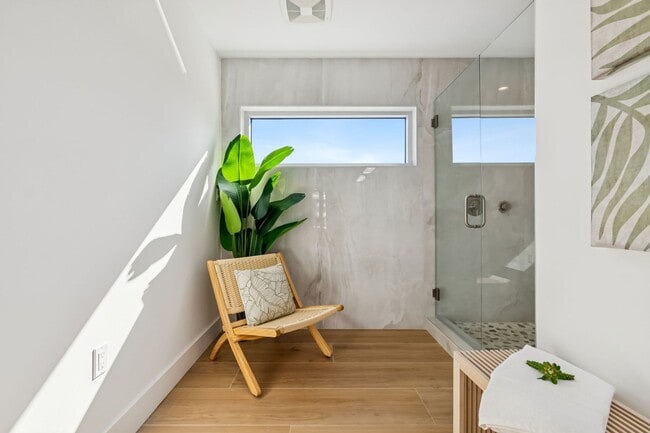 Building Photo - 1343 4th St