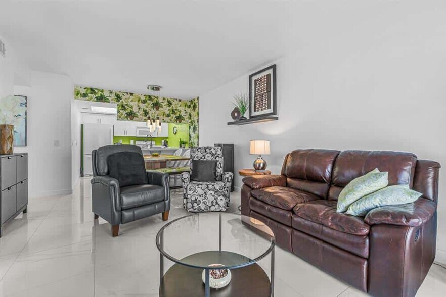 Building Photo - 119 Waterside Dr