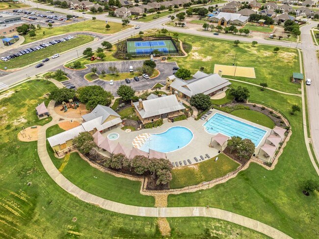 Building Photo - 3300 Winding Shore Ln